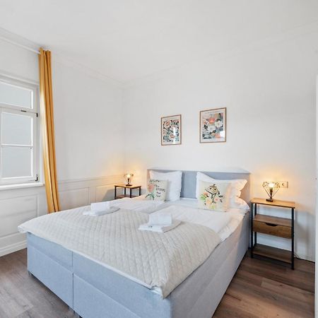 Backhome - Business&Family - Fantastische Schlosslage, Smarttv, Waschtrockner, Netflix, 50Qm, 24H Checkin - Apartment 3 Ludwigsburg Exterior foto