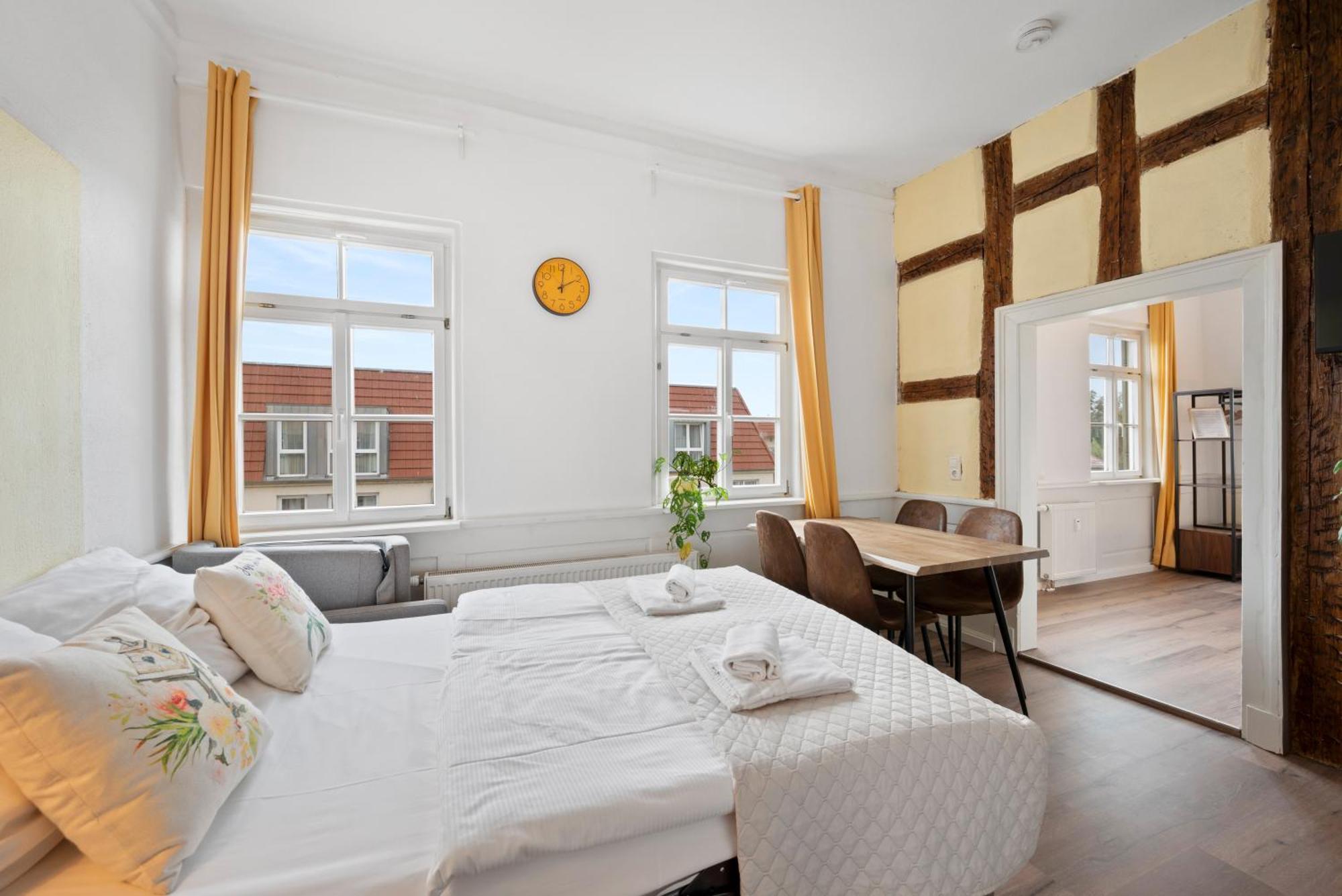 Backhome - Business&Family - Fantastische Schlosslage, Smarttv, Waschtrockner, Netflix, 50Qm, 24H Checkin - Apartment 3 Ludwigsburg Exterior foto